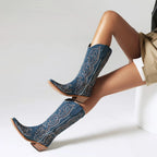 Alyssa – Santiags bleu profond brodée en cuir