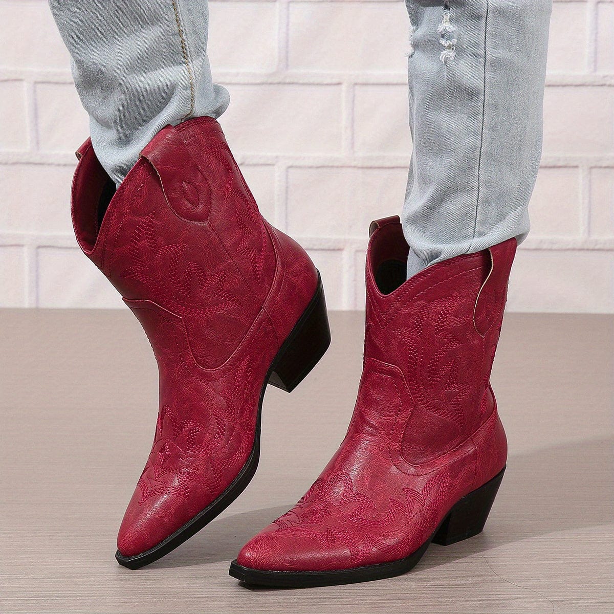 Clara – Santiags courtes brodées cuir