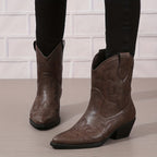 Clara – Santiags courtes brodées cuir