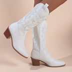 Iris – Santiags hautes blanches brodées en cuir lisse