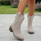 Léna – Santiags mi-hautes brodées effet cuir suédé