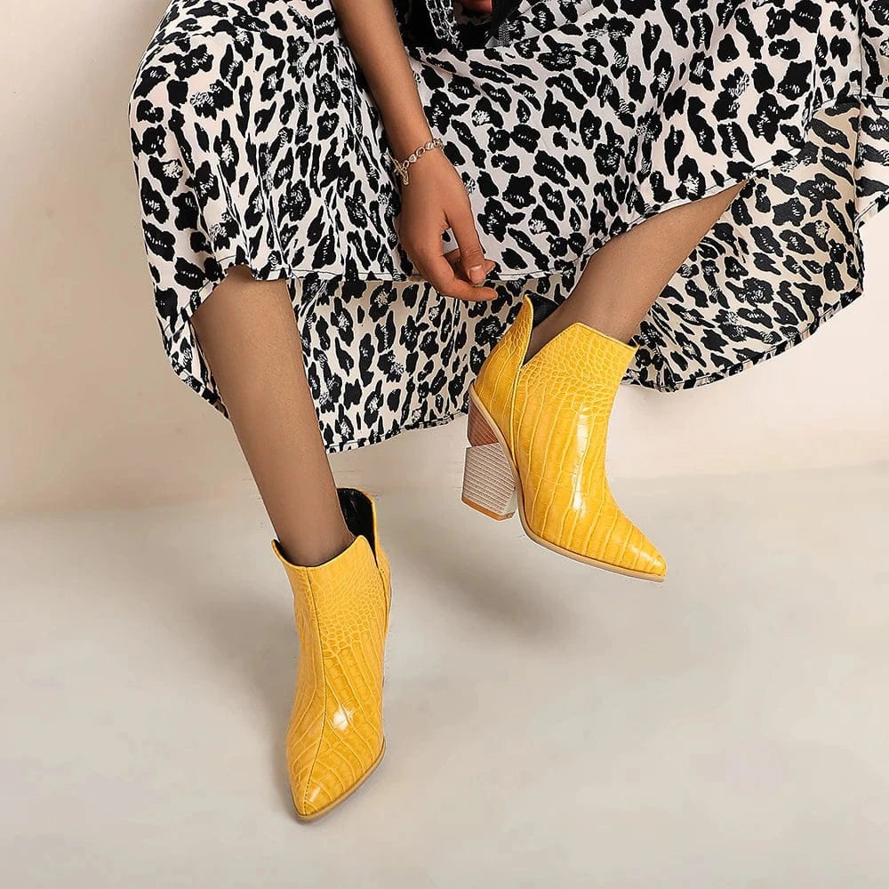 Louna – Bottines bleu effet croco, cuir verni souple