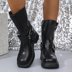 Maëlys – Bottines noires à boucles argentées en cuir lisse