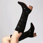 Poline – Santiags hautes ajourées en suédine, motifs perforés