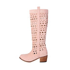 Poline – Santiags hautes ajourées en suédine, motifs perforés