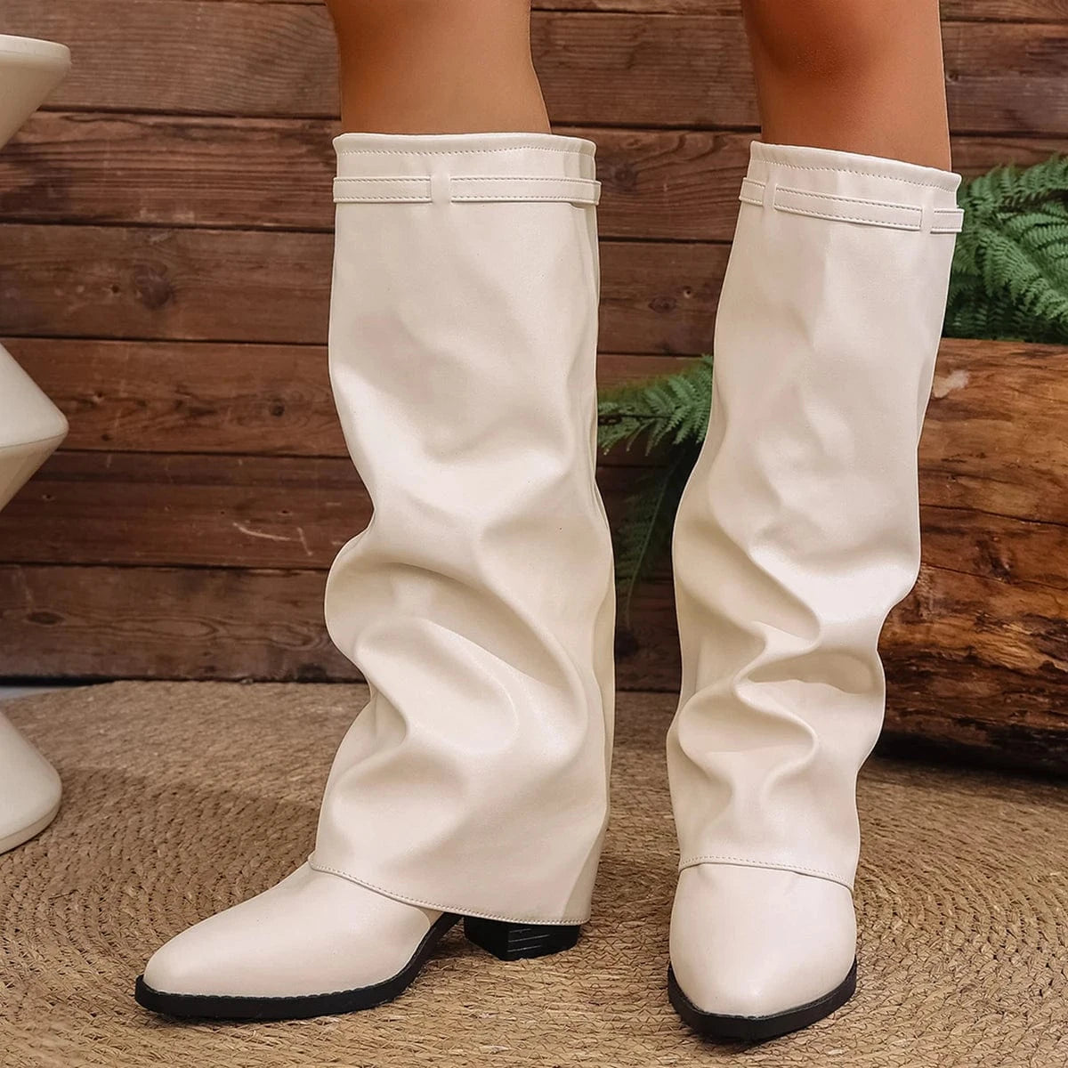 Synthia – Bottes hautes plissées en cuir