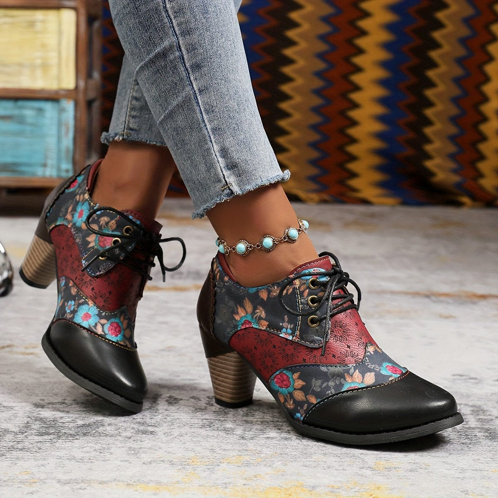 Tara – Bottines bohèmes à lacets motif floral en cuir