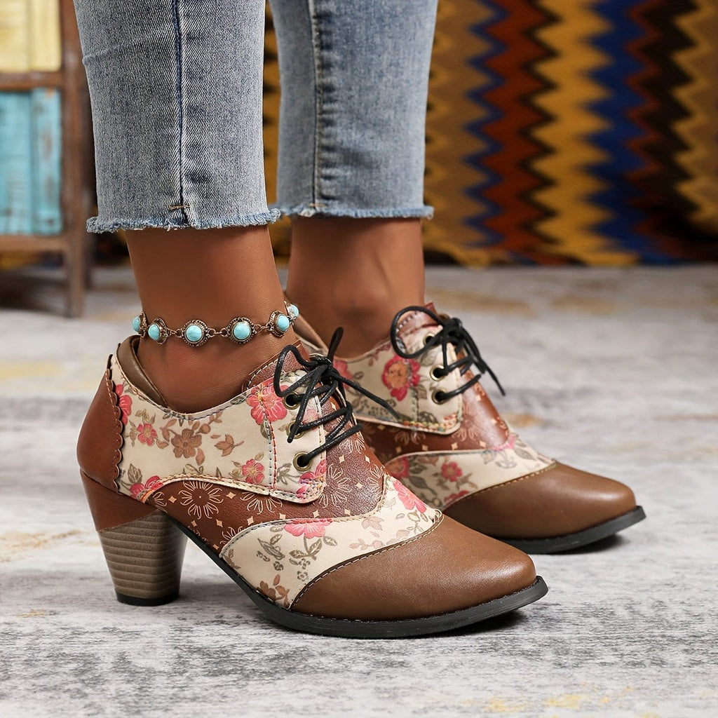 Tara – Bottines bohèmes à lacets motif floral en cuir